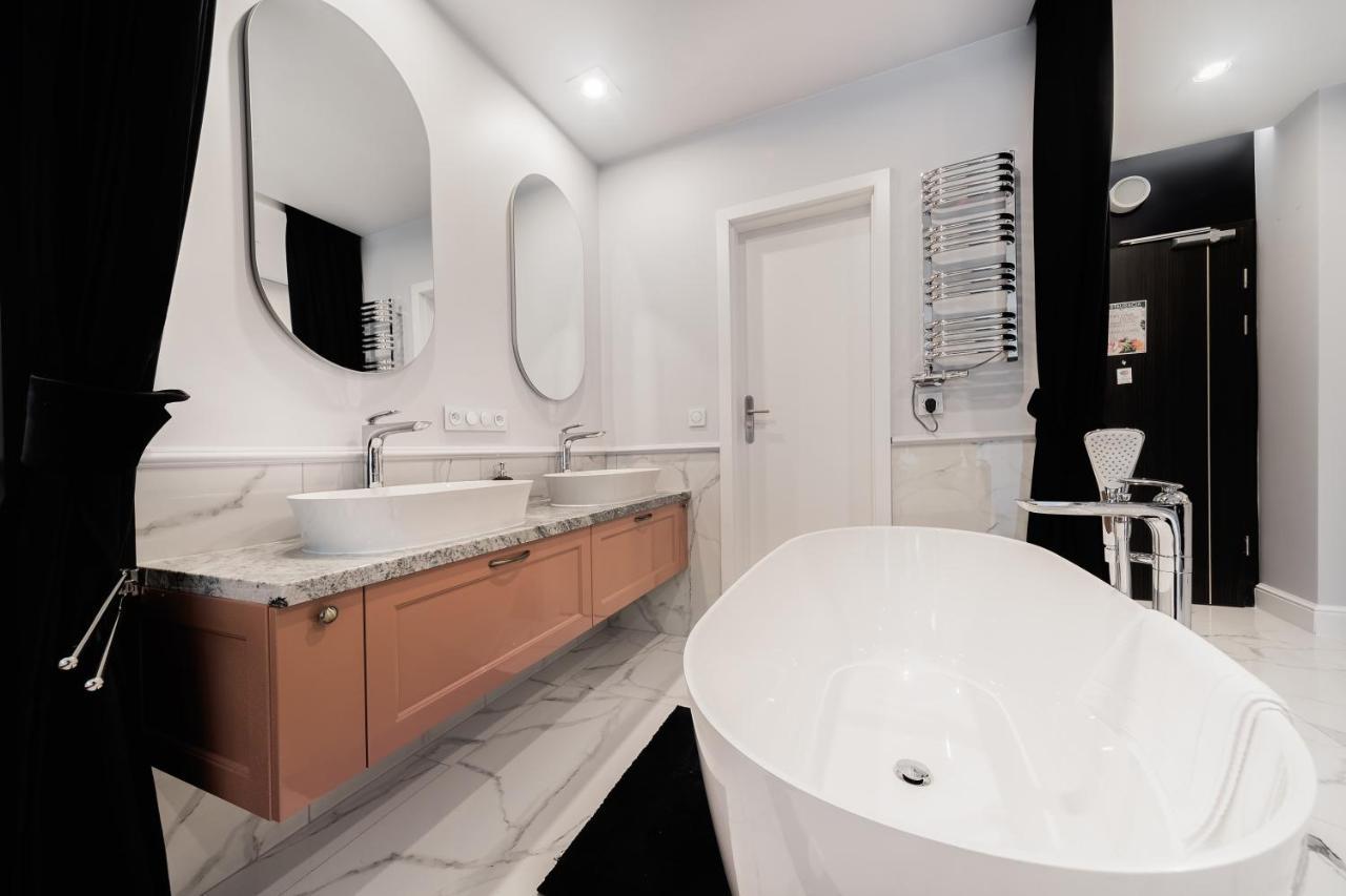 Apartpark Lividius -Uzdrowiskowa 46 Przy Plazy W Swinoujsciu 斯维诺乌伊希切 外观 照片